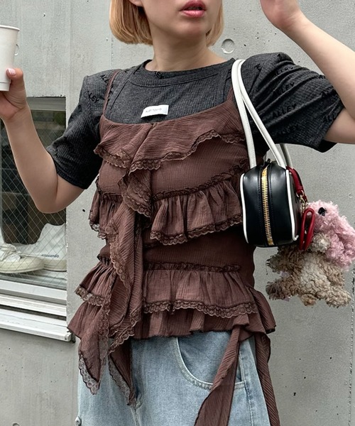 Alley Tokyo(アリートーキョー)の「フリフリとぴろんのキャミ(シャツ/ブラウス・レディース・ブラウン/オフホワイト・FREE)」の16枚目の写真