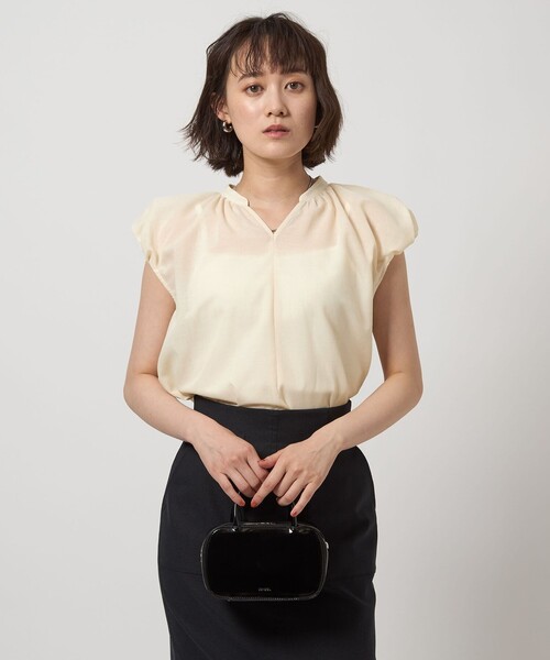 green label relaxing(グリーンレーベルリラクシング)の「バルーンスリーブ ブラウス(シャツ/ブラウス・レディース・ライトブルー/ブラック/オフホワイト・FREE)」の12枚目の写真