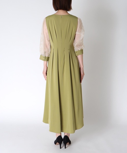 Jines(ジネス)の「ウエストタックフィッシュテールワンピース(ワンピース・レディース・ブラウン/グリーン・38)」の17枚目の写真