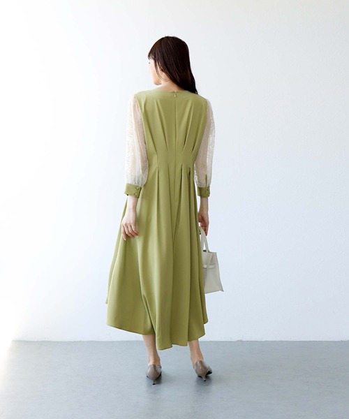 Jines(ジネス)の「ウエストタックフィッシュテールワンピース(ワンピース・レディース・ブラウン/グリーン・38)」の6枚目の写真
