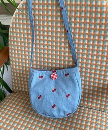 【urge select】デニム素材 フラワー&チェリー刺繍 ショルダーバッグ(くるみボタン付き)