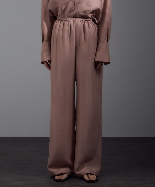 SALON adam et rope'（サロン アダム エ ロペ）の「[25AW]GENTLE SILK パンツ / セットアップ対応・洗える（その他パンツ・レディース・ブラック/ブラウン系その他2/ピンク系その他2・S/M）」の8枚目の写真