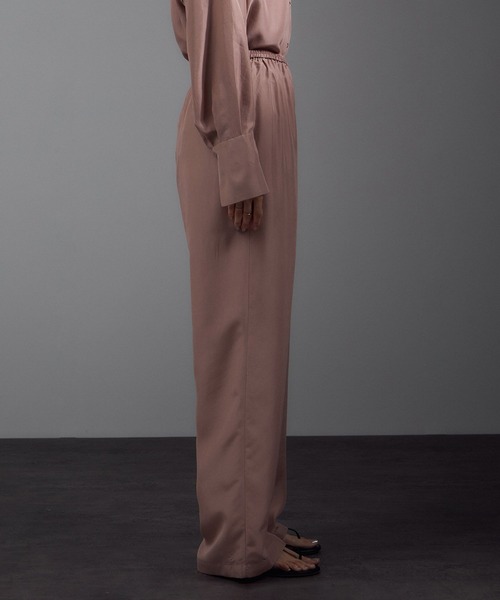 SALON adam et rope'（サロン アダム エ ロペ）の「[25AW]GENTLE SILK パンツ / セットアップ対応・洗える（その他パンツ・レディース・ブラック/ブラウン系その他2/ピンク系その他2・S/M）」の9枚目の写真
