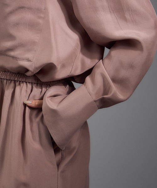 SALON adam et rope'（サロン アダム エ ロペ）の「[25AW]GENTLE SILK パンツ / セットアップ対応・洗える（その他パンツ・レディース・ブラック/ブラウン系その他2/ピンク系その他2・S/M）」の12枚目の写真