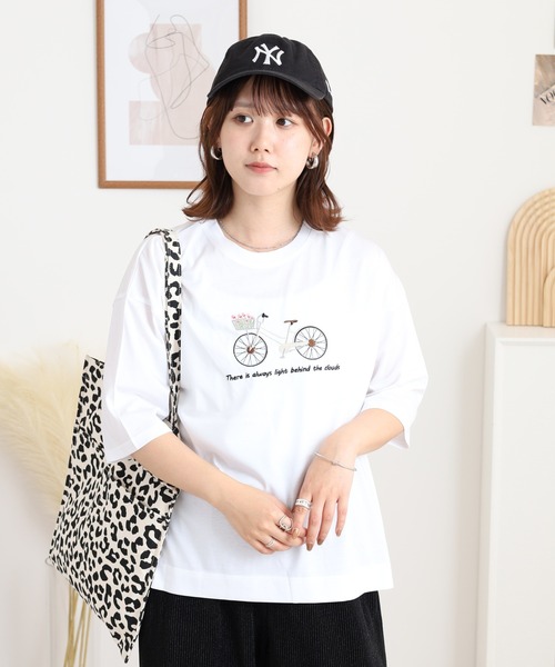 BRODIAEA(ブローディア)の「BRODIAEA 自転車刺繍半袖Tシャツ(Tシャツ/カットソー・レディース・オフホワイト/ライム/コーラル/ネイビー・40)」の21枚目の写真