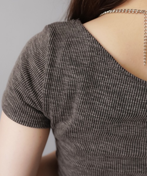 SPINNS（スピンズ）の「オフショル半袖カットソー/ベルトギャザー（Tシャツ/カットソー・レディース・チャコール/ホワイト/ブラック・ONESIZE）」の11枚目の写真