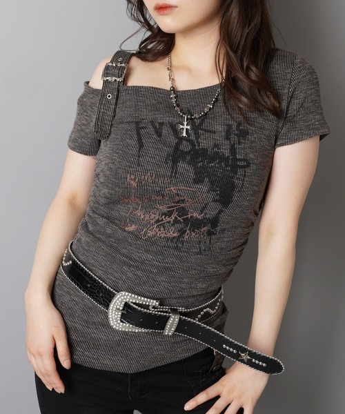 SPINNS（スピンズ）の「オフショル半袖カットソー/ベルトギャザー（Tシャツ/カットソー・レディース・チャコール/ホワイト/ブラック・ONESIZE）」の21枚目の写真