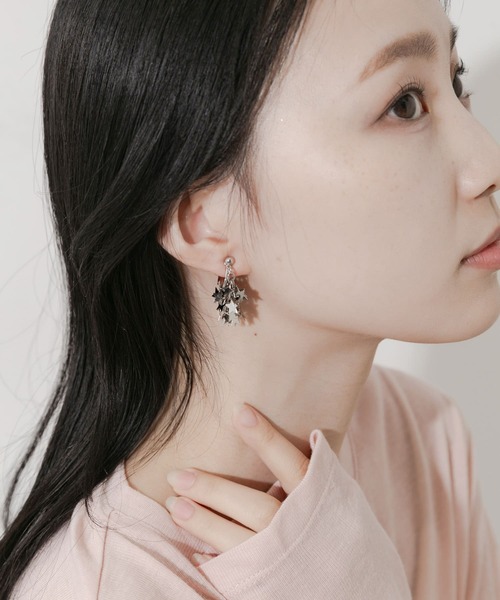 SMELLY(スメリー)の「スタープレートボリュームイヤリング(イヤリング・レディース・シルバー・-)」の4枚目の写真