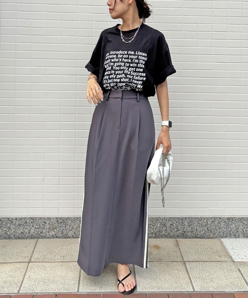 ISOOK(アイスー)の「【ISOOK / アイスー】オーバーサイズ半袖ロゴTシャツ / プリントT クルーネック ラウンドネック Tシャツ レタリング 英字ロゴ ルーズ丈 ビックシルエット ユニセックス 白 黒 ホワイト ブラックZOZOTOWN限定(Tシャツ/カットソー・レディース・ブラック/ホワイト・FREE)」の9枚目の写真