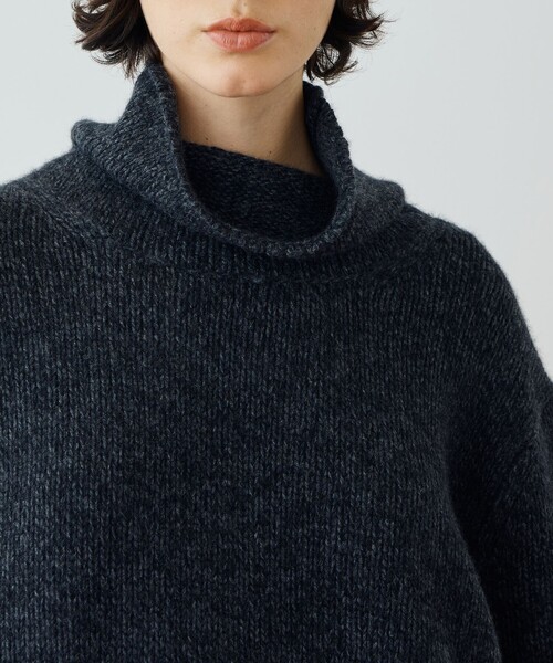 JAMES PERSE(ジェームスパース)の「リサイクルカシミヤ ハイネックプルオーバー WRBC3066(ニット/セーター・レディース・ブラック系その他/ライトベージュ・1/2/0)」の9枚目の写真