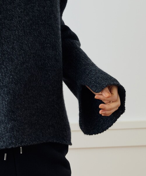 JAMES PERSE(ジェームスパース)の「リサイクルカシミヤ ハイネックプルオーバー WRBC3066(ニット/セーター・レディース・ブラック系その他/ライトベージュ・1/2/0)」の8枚目の写真