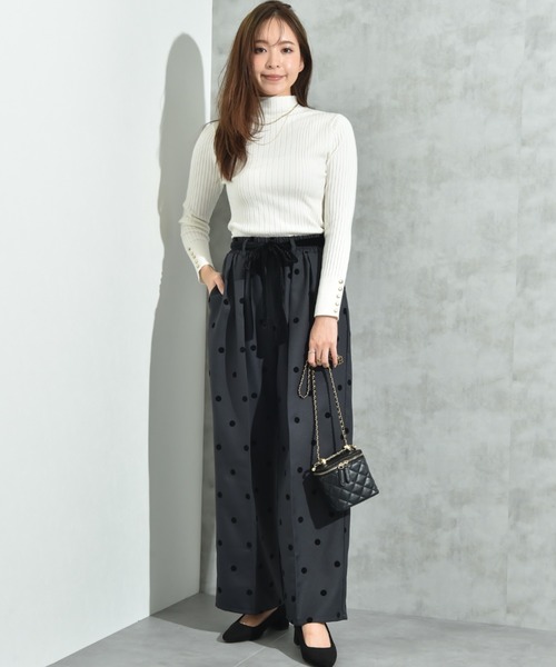 INTERPLANET（インタープラネット）の「ツイルクロスドットフロッキーベロアリボンベルトパンツ（その他パンツ・レディース・ブラック/チャコールグレー・FREE）」の3枚目の写真