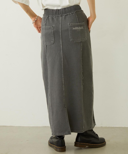 MILKFED.(ミルクフェド)の「FADED SWEAT LONG SKIRT(スカート・レディース・ブラック/ブラウン/ネイビー・S/M)」の7枚目の写真