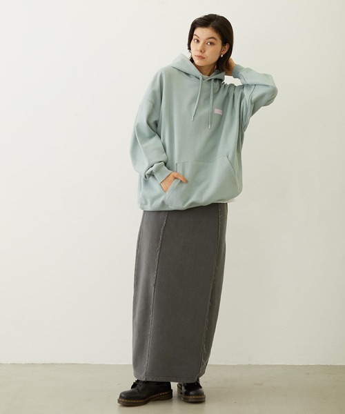 MILKFED.(ミルクフェド)の「FADED SWEAT LONG SKIRT(スカート・レディース・ブラック/ブラウン/ネイビー・S/M)」の9枚目の写真