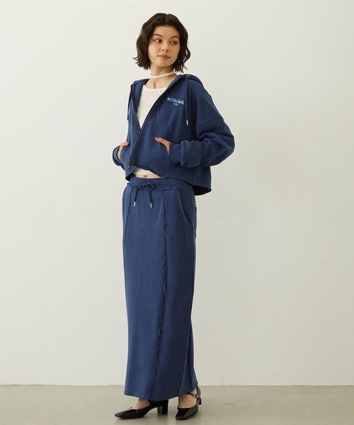 MILKFED.(ミルクフェド)の「FADED SWEAT LONG SKIRT(スカート・レディース・ブラック/ブラウン/ネイビー・S/M)」の15枚目の写真
