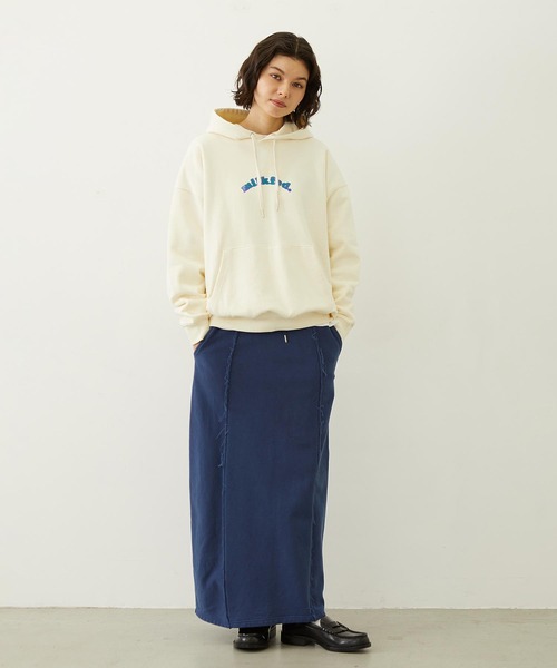 MILKFED.(ミルクフェド)の「FADED SWEAT LONG SKIRT(スカート・レディース・ブラック/ブラウン/ネイビー・S/M)」の16枚目の写真