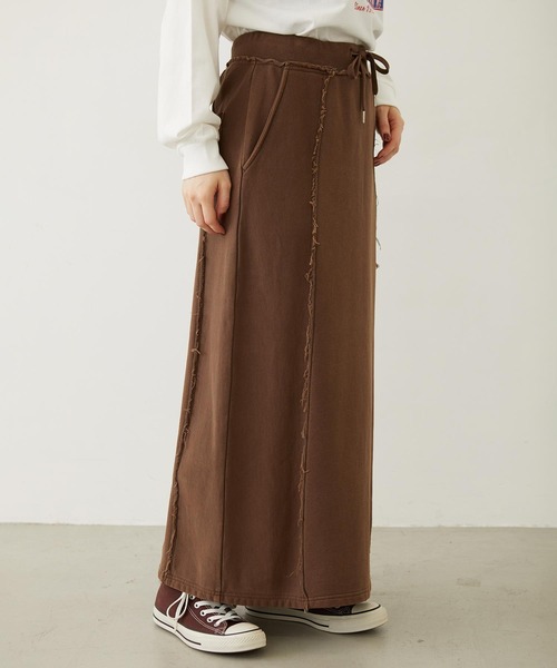 MILKFED.(ミルクフェド)の「FADED SWEAT LONG SKIRT(スカート・レディース・ブラック/ブラウン/ネイビー・S/M)」の20枚目の写真