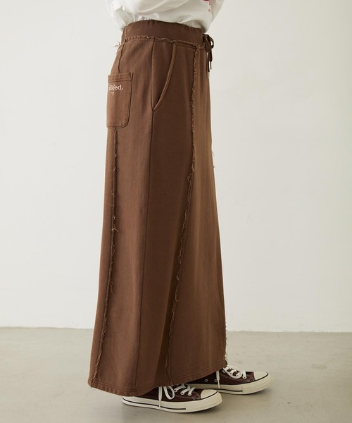 MILKFED.(ミルクフェド)の「FADED SWEAT LONG SKIRT(スカート・レディース・ブラック/ブラウン/ネイビー・S/M)」の21枚目の写真