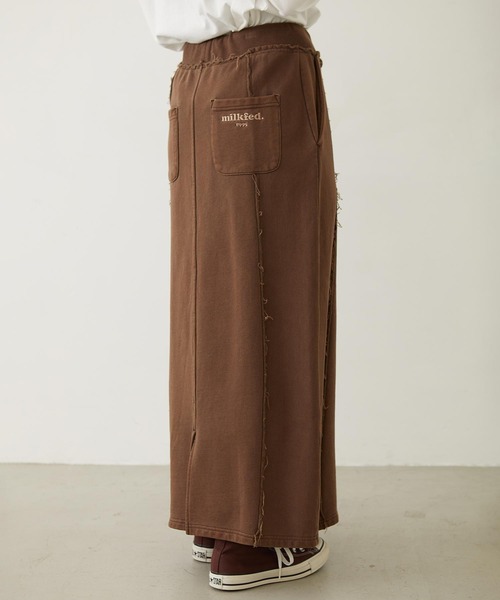 MILKFED.(ミルクフェド)の「FADED SWEAT LONG SKIRT(スカート・レディース・ブラック/ブラウン/ネイビー・S/M)」の22枚目の写真