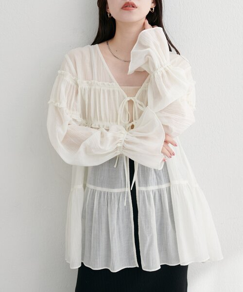 natural couture（ナチュラルクチュール）の「【WEB限定】ギャザーティアードロングブラウス（シャツ/ブラウス・レディース・レッド系その他/モカ/グリーン系その他/ブラック/オフホワイト・FREE）」の6枚目の写真