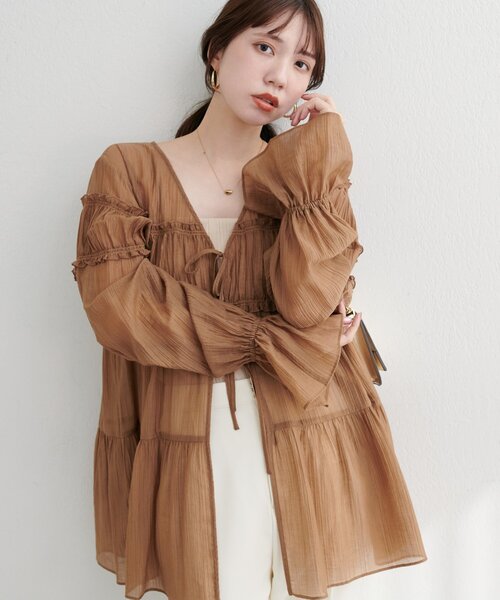 natural couture（ナチュラルクチュール）の「【WEB限定】ギャザーティアードロングブラウス（シャツ/ブラウス・レディース・レッド系その他/モカ/グリーン系その他/ブラック/オフホワイト・FREE）」の18枚目の写真