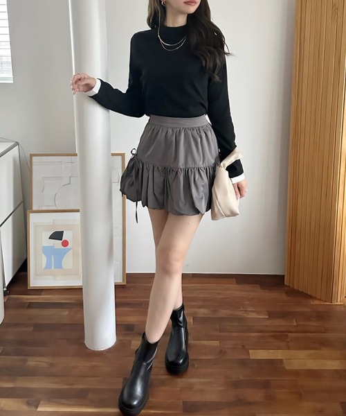 TREOVER(トレオーバー)の「【選べる無地&配色デザイン】配色アソート プチハイネックリブトップス(Tシャツ/カットソー・レディース・グレイッシュベージュ/ブラウン系その他/チャコールグレー×ブラック/ホワイト×ブラック/カーキ/ブラック/グリーン系その他/チャコール/ブラック×ホワイト/ベージュ系その他/ブラウン/オフホワイト・LARGE/MEDIUM/X-LARGE)」の21枚目の写真
