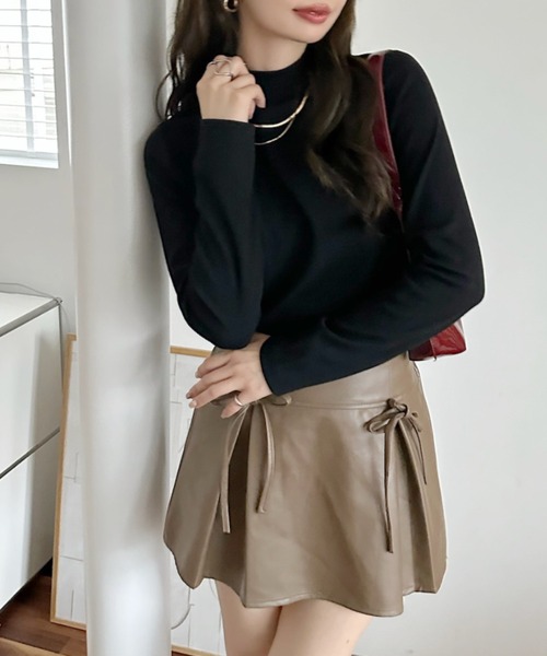 TREOVER(トレオーバー)の「【選べる無地&配色デザイン】配色アソート プチハイネックリブトップス(Tシャツ/カットソー・レディース・グレイッシュベージュ/ブラウン系その他/チャコールグレー×ブラック/ホワイト×ブラック/カーキ/ブラック/グリーン系その他/チャコール/ブラック×ホワイト/ベージュ系その他/ブラウン/オフホワイト・LARGE/MEDIUM/X-LARGE)」の20枚目の写真