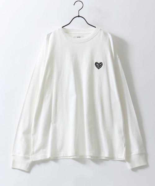 SITRY（シトリー）の「SITRY Heart Embroidery T-Shirt/別注 オーバーサイズ ハートロゴ ワンポイントラメ刺繍 長袖Tシャツ ロンT レディース メンズ（Tシャツ/カットソー・レディース・ホワイト/ブラック系その他/ブラック/ホワイト系その他2/ホワイト系その他3/ブラック系その他2/ブラック系その他3/ホワイト系その他・M/L/XL）」の9枚目の写真