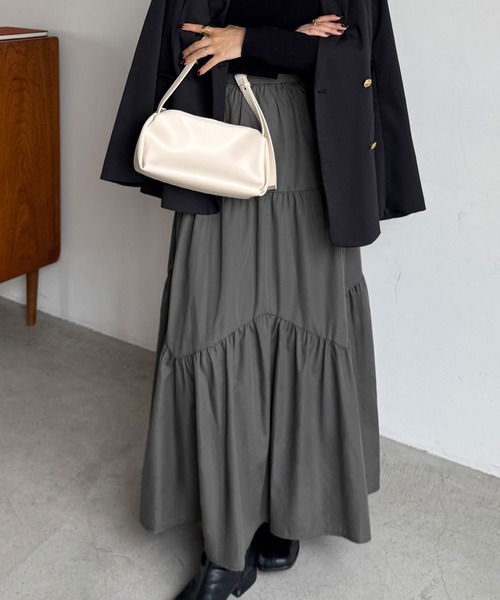 junoah(ジュノア)の「バイアス切替ティアードスカート(スカート・レディース・ダークグレー/モカ/ブラック・LARGE/MEDIUM/SMALL)」の2枚目の写真