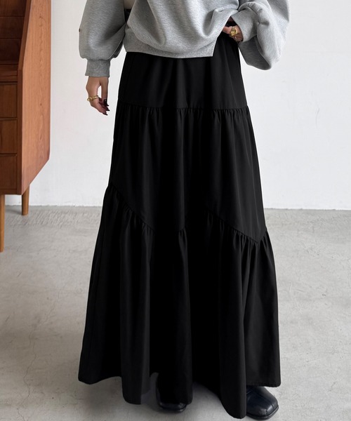 junoah(ジュノア)の「バイアス切替ティアードスカート(スカート・レディース・ダークグレー/モカ/ブラック・LARGE/MEDIUM/SMALL)」の1枚目の写真