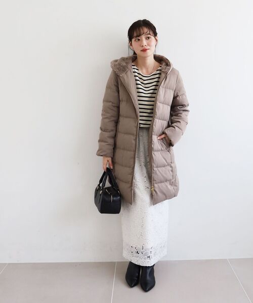 le.coeur blanc（ルクールブラン）の「ファーフードロングダウン（ダウンジャケット/コート・レディース・グレイッシュベージュ/モカ/ネイビー/ライトグレー/ブラック・36/38/40）」の11枚目の写真