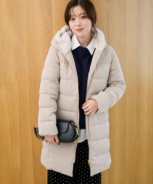 le.coeur blanc（ルクールブラン）の「ファーフードロングダウン（ダウンジャケット/コート・レディース・グレイッシュベージュ/モカ/ネイビー/ライトグレー/ブラック・36/38/40）」の18枚目の写真