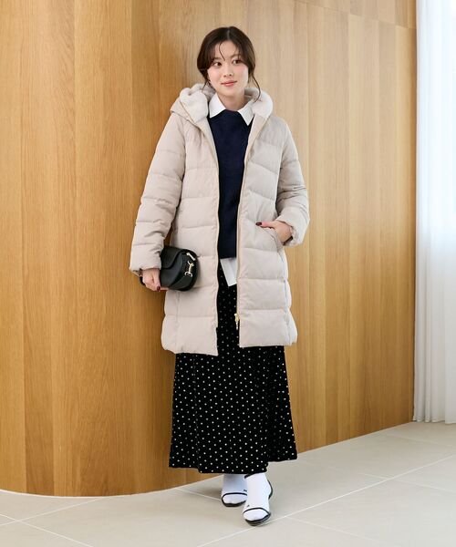 le.coeur blanc（ルクールブラン）の「ファーフードロングダウン（ダウンジャケット/コート・レディース・グレイッシュベージュ/モカ/ネイビー/ライトグレー/ブラック・36/38/40）」の22枚目の写真