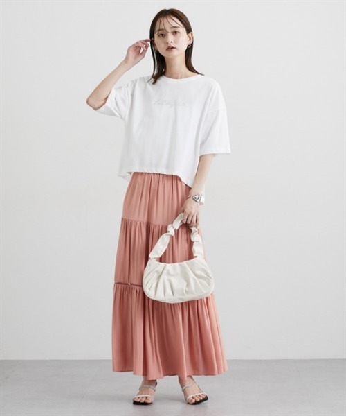 nissen（ニッセン）の「綿混天竺ロゴＴシャツ（Tシャツ/カットソー・レディース・ブラック系1/アイボリー系1/ホワイト系4/ブラック系3/ホワイト系3/ホワイト系1/ホワイト系2・M/L）」の12枚目の写真