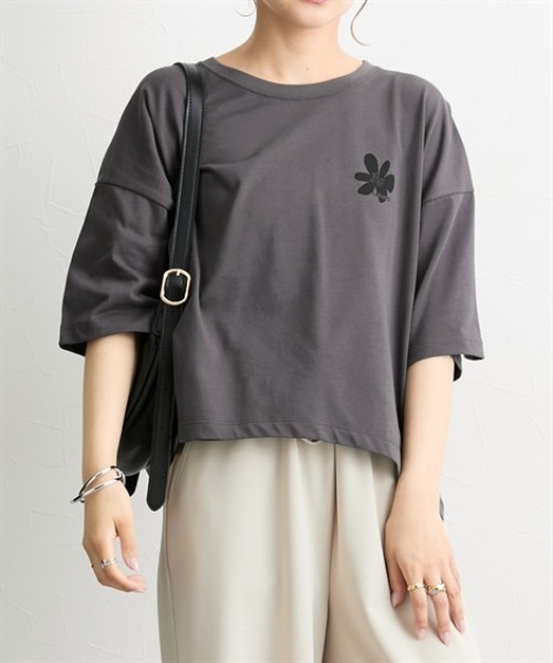 nissen（ニッセン）の「綿混天竺ロゴＴシャツ（Tシャツ/カットソー・レディース・ブラック系1/アイボリー系1/ホワイト系4/ブラック系3/ホワイト系3/ホワイト系1/ホワイト系2・M/L）」の21枚目の写真