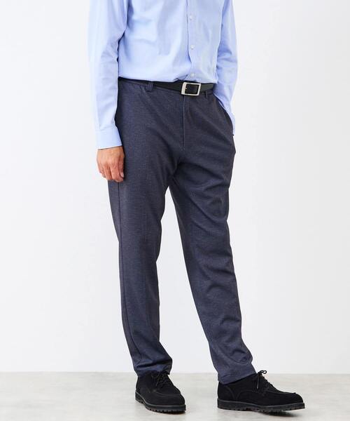 MEN'S MELROSE（メンズメルローズ）の「プリントテックジャージテーパードコンフォートパンツ(セットアップ可)（スラックス・メンズ・チャコールグレー/ライトグレー/ブラウン/ネイビー・3/5/4）」の4枚目の写真