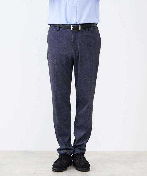 MEN'S MELROSE（メンズメルローズ）の「プリントテックジャージテーパードコンフォートパンツ(セットアップ可)（スラックス・メンズ・チャコールグレー/ライトグレー/ブラウン/ネイビー・3/5/4）」の17枚目の写真