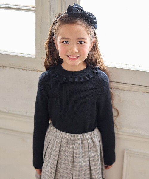 ANY（エニィ）の「しあわせタッチニット（ニット/セーター・キッズ・ピンク系/アイボリー系/ブラック系・130/110/120）」の2枚目の写真