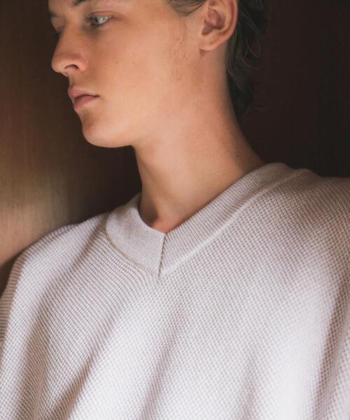 crepuscule（クレプスキュール）の「『別注』crepuscule×URBAN RESEARCH　Moss Stitch V Pullover（ニット/セーター・メンズ・ベージュ/ブラウン/ブラック・1/2）」の4枚目の写真