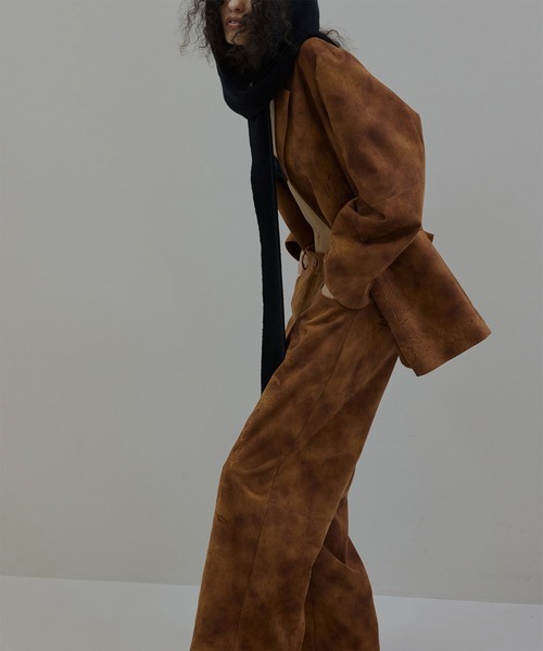 Ameri（アメリ）の「SYNTHETIC SUEDE EMBROIDERY JACKET（テーラードジャケット・レディース・ブラック/キャメル/ピンク・SMALL/MEDIUM）」の20枚目の写真