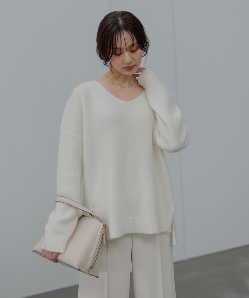Andemiu(アンデミュウ)の「【手洗い可能】モヘアウールVプルオーバー491832(ニット/セーター・レディース・ピンク/オフホワイト/グレー・FREE)」の21枚目の写真