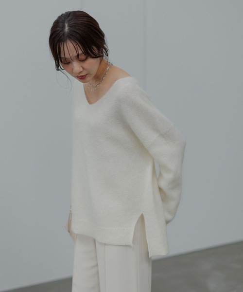 Andemiu(アンデミュウ)の「【手洗い可能】モヘアウールVプルオーバー491832(ニット/セーター・レディース・ピンク/オフホワイト/グレー・FREE)」の22枚目の写真