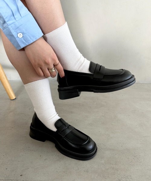 wears(ウェアーズ)の「厚底シンプルコインローファー(ローファー・レディース・ブラック/ブラウン・24.5cm/23.5cm)」の1枚目の写真