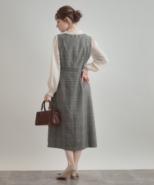 couture brooch（クチュールブローチ）の「【美シルエット・大人可愛い・通勤】TRチェックジャンスカ（ワンピース・レディース・ブラウン系その他2/ブラック系1・36/38/40/42）」の4枚目の写真