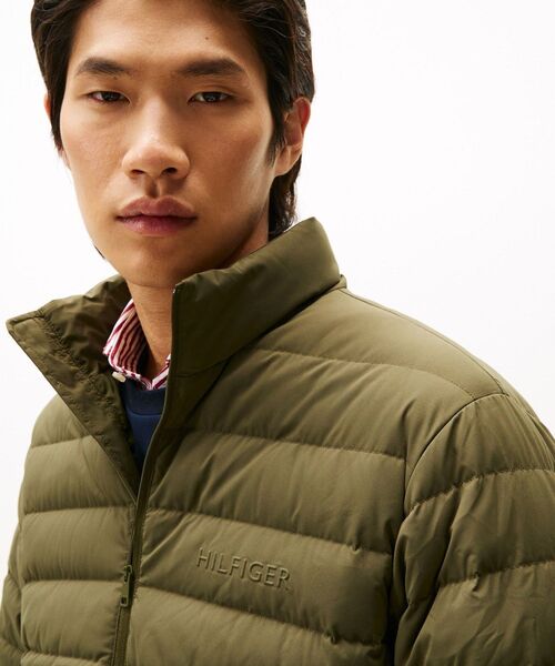 TOMMY HILFIGER(トミーヒルフィガー)の「グースダウンパッカブルジャケット(ダウンジャケット/コート・メンズ・グリーン/ネイビー・SMALL/MEDIUM/LARGE/X-LARGE)」の9枚目の写真