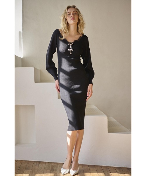 Estella.K(エステラケー)の「Ivanna Knit Midi Dress ハートネックリブニットドレス(ワンピース・レディース・ブルー系その他/ブラック・FREE)」の6枚目の写真