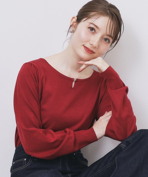 index(インデックス)の「パール調パーツ付きクルーネックニット【洗濯機OK】《8col/XS~3L》(ニット/セーター・レディース・ホワイト系8/ピンク系1/ボルドー/サックスブルー系7/ネイビー系5/チャコールグレー/ナチュラル/ブルー・34/36/38/40/42/44)」の8枚目の写真
