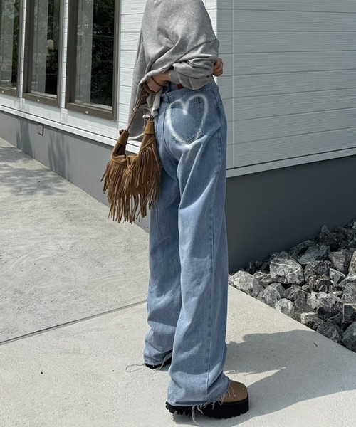 Flugge(フラッジー)の「ハイウエストハートデニム(デニムパンツ・レディース・ブルー・SMALL/MEDIUM)」の6枚目の写真