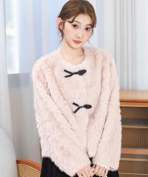 Anely(アネリー)の「ノーカラー コンパクト ファー ダッフル ジャケット(ノーカラージャケット・レディース・アイボリー/ブラック/ベージュ/ピンク・FREE)」の9枚目の写真