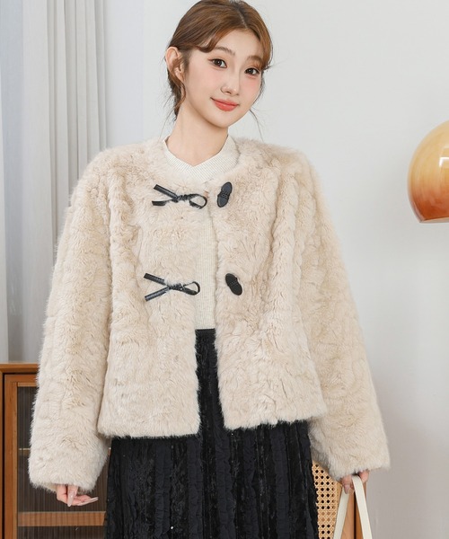 Anely(アネリー)の「ノーカラー コンパクト ファー ダッフル ジャケット(ノーカラージャケット・レディース・アイボリー/ブラック/ベージュ/ピンク・FREE)」の13枚目の写真